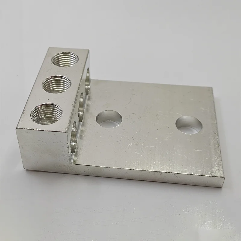 600 Mcm 2 Triple Wire Lugs With Multi Mounting Holes